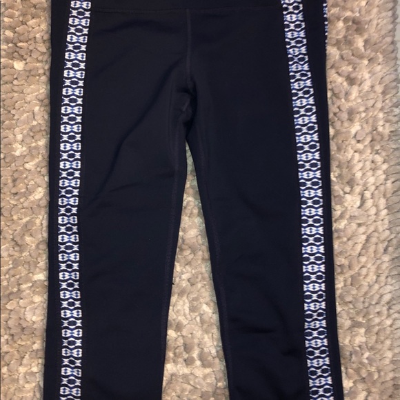 Navy blue GapFit yoga crops - Picture 4 of 4